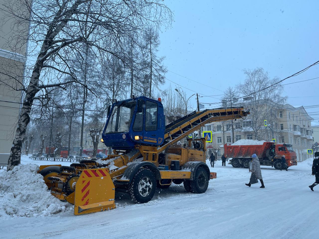 В "Серовавтодоре" рассказали об уборке снега в морозы, как появляется колея и как с этим бороться