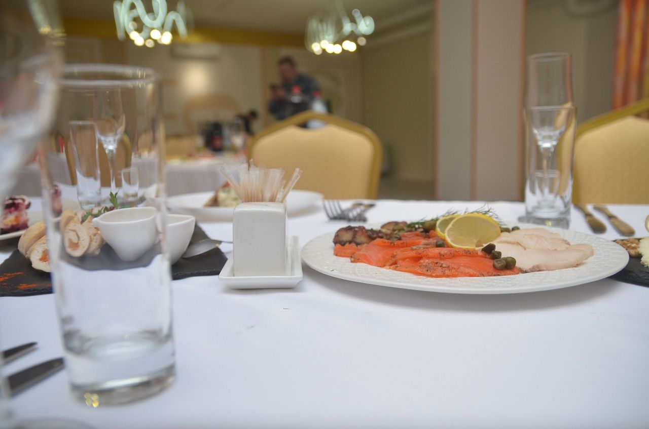 Роспотребнадзор Серова о покупке продуктов к новогоднему столу и последствиях злоупотребления алкоголем