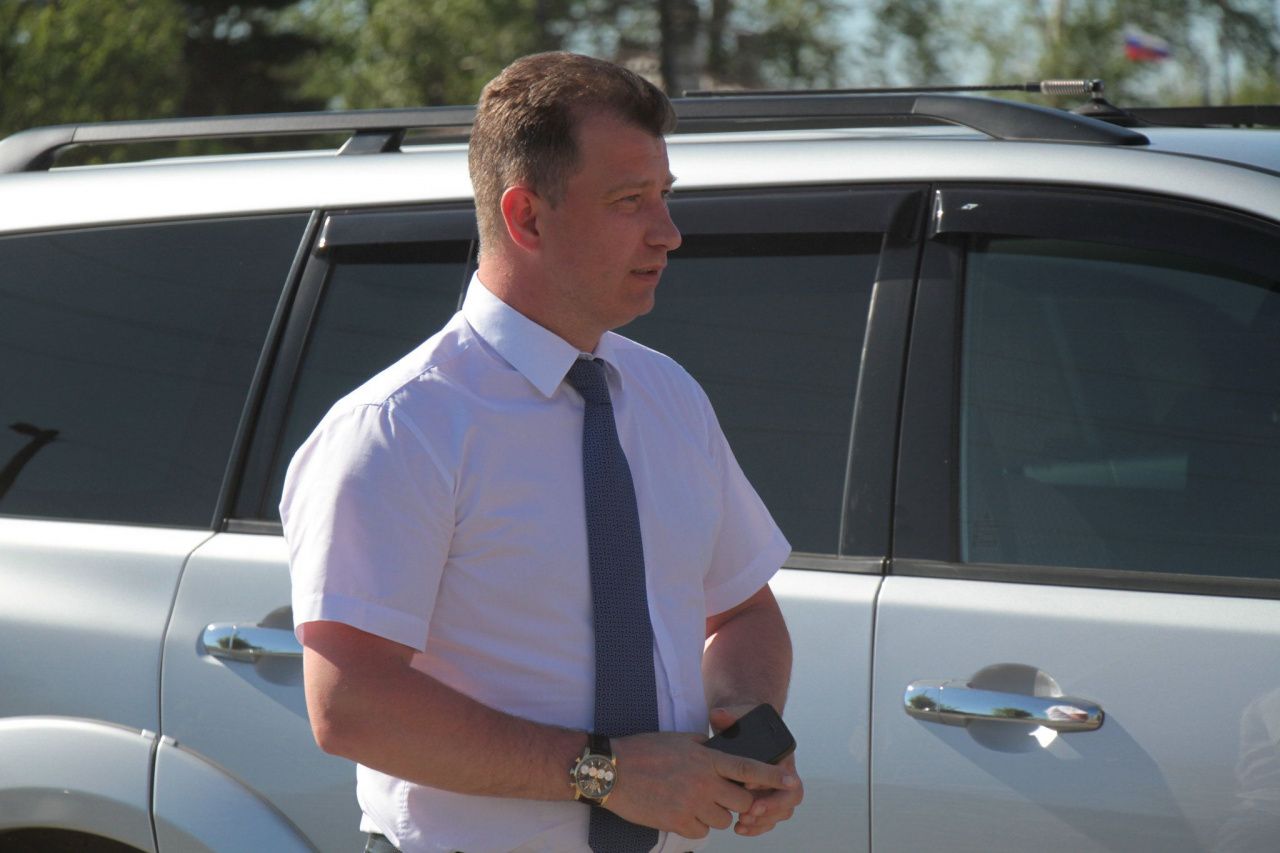 Глава Серова рассказал, что власти приобретают три новых автомобиля на замену двум старым
