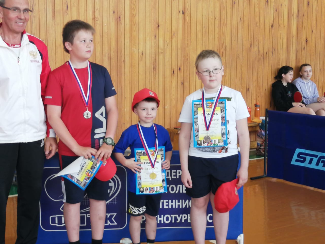 Шестилетний серовчанин занял первое место на соревнованиях по настольному теннису в Краснотурьинске