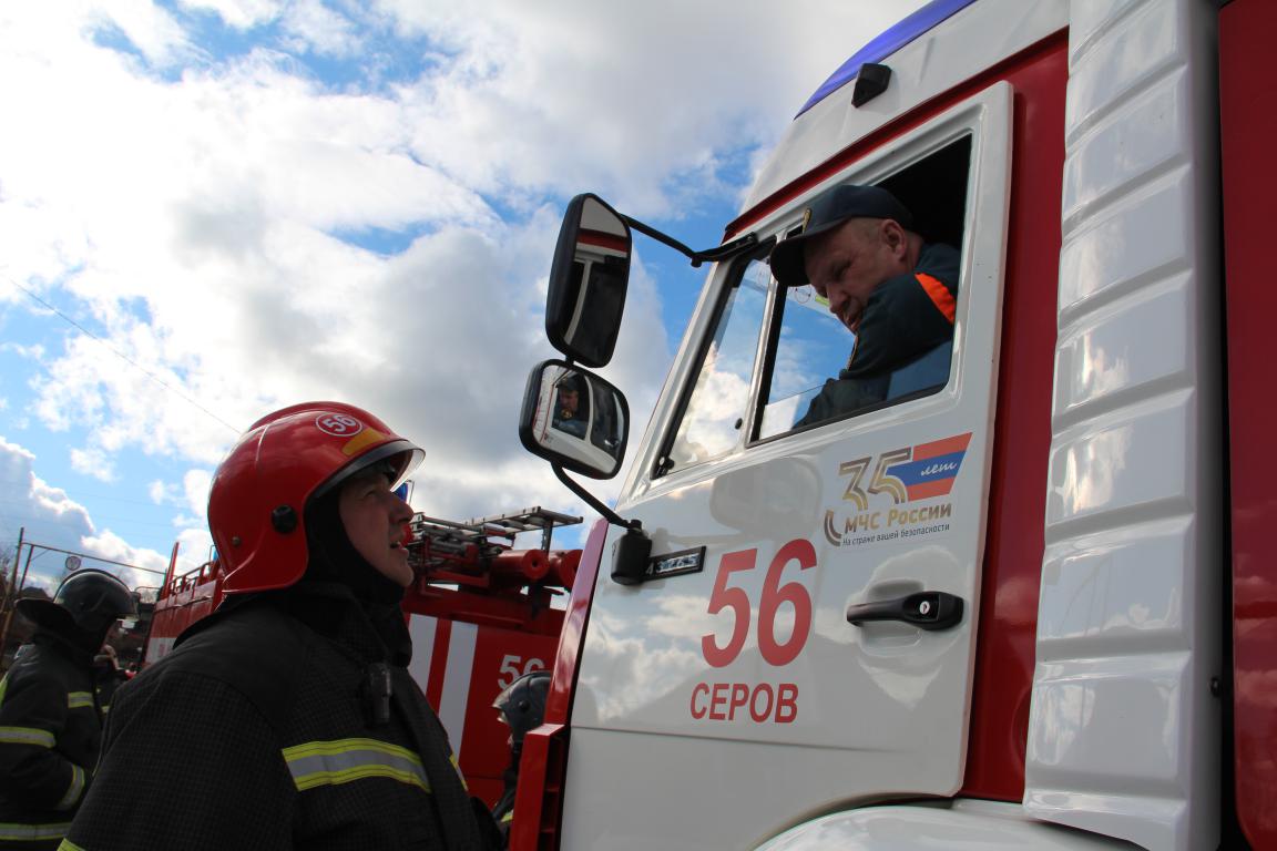 "Нет пожаров одинаковых". Серовские огнеборцы рассказали о работе