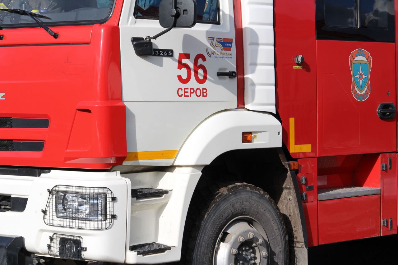 В Серове горели баня и гараж