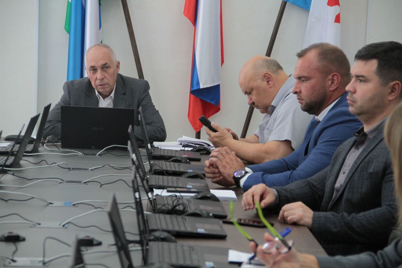 Стал известен график приемов серовчан депутатами в ноябре