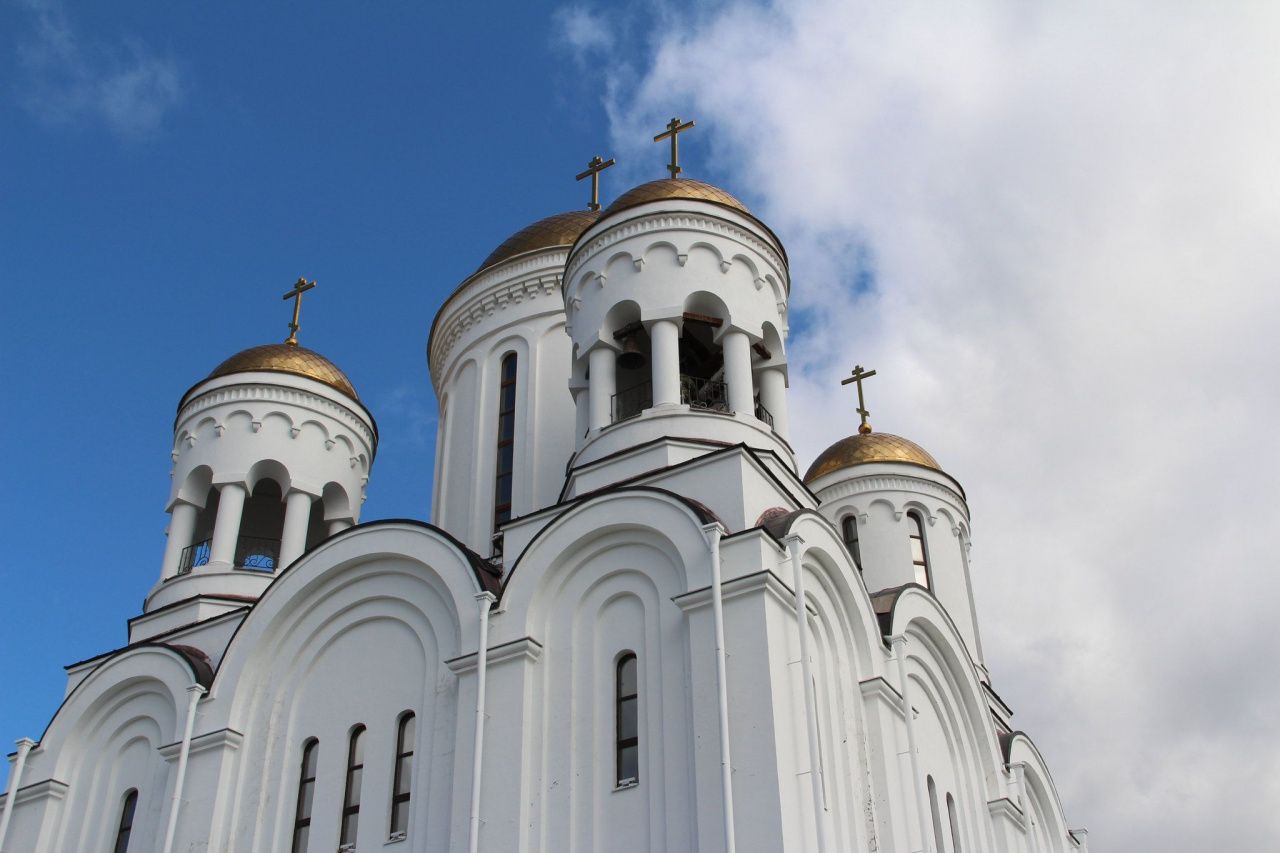 В Троицкую родительскую субботу серовчан приглашают помолиться за усопших