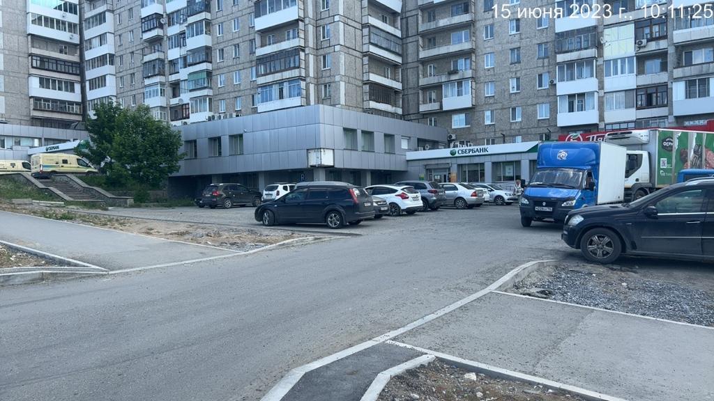 Серовчанин считает, что ширина въездов во дворы на реконструируемой улице Заславского меньше нормы