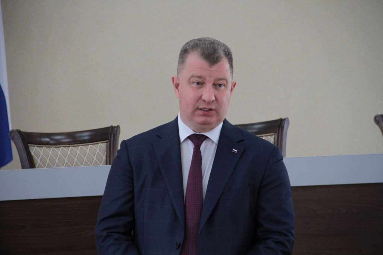 Глава Серова проведет прием граждан 26 мая