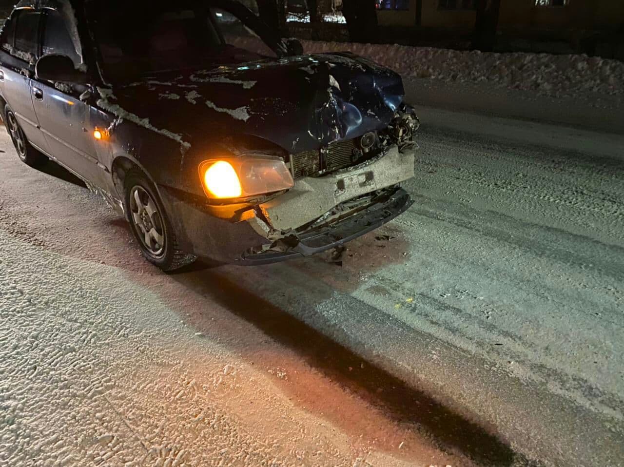 В Серове столкнулись два Hyundai Accent 