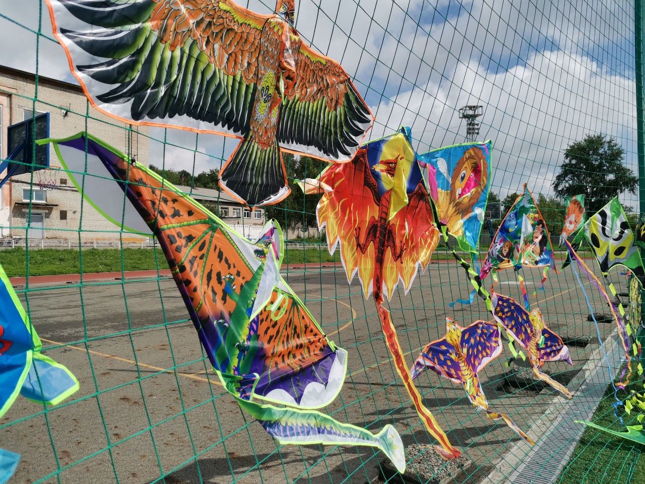 Из-за погодных условий в Серове перенесли фестиваль воздушных змеев