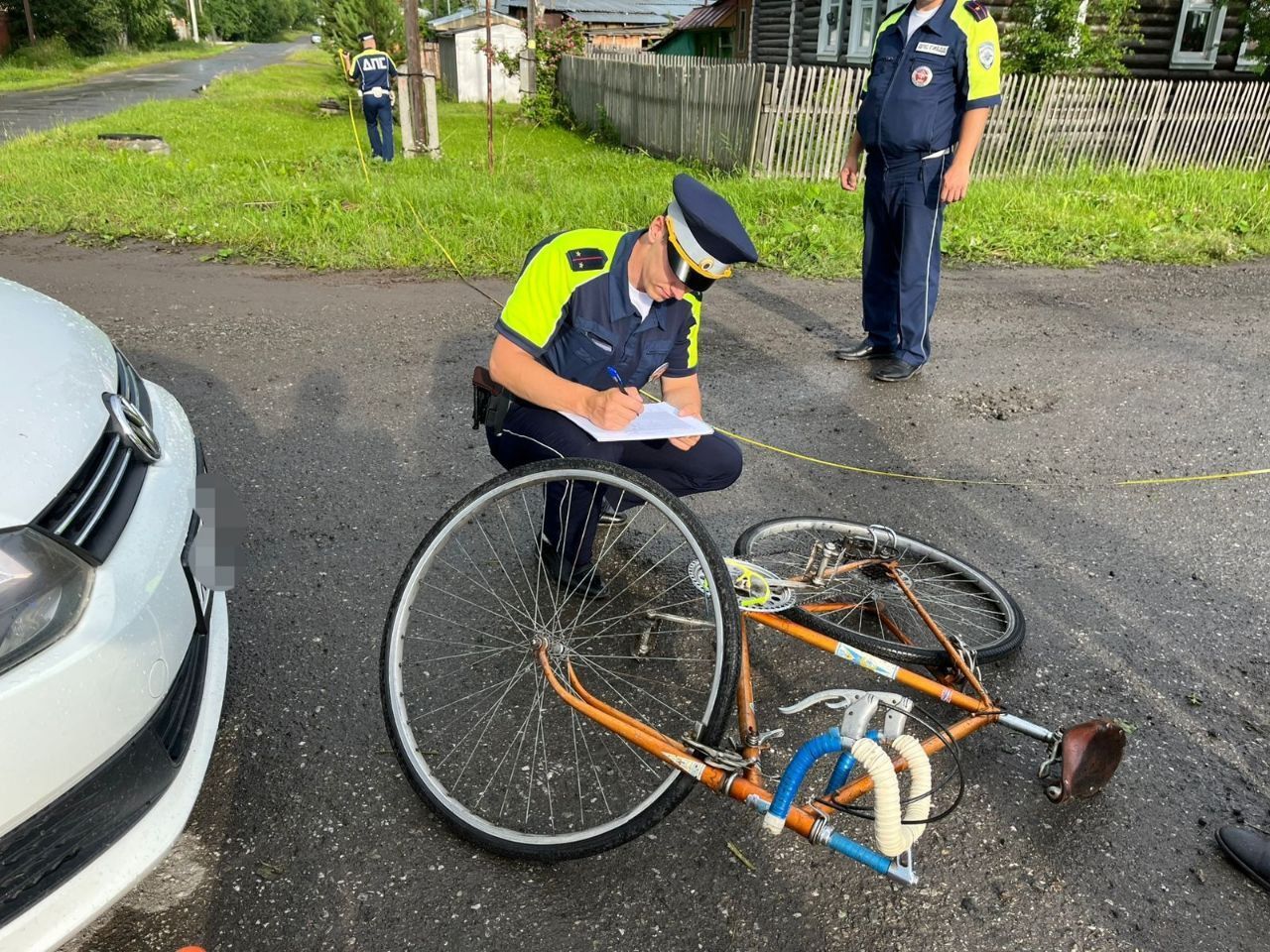 В Серове столкнулись иномарка и велосипедист, мужчину госпитализировали