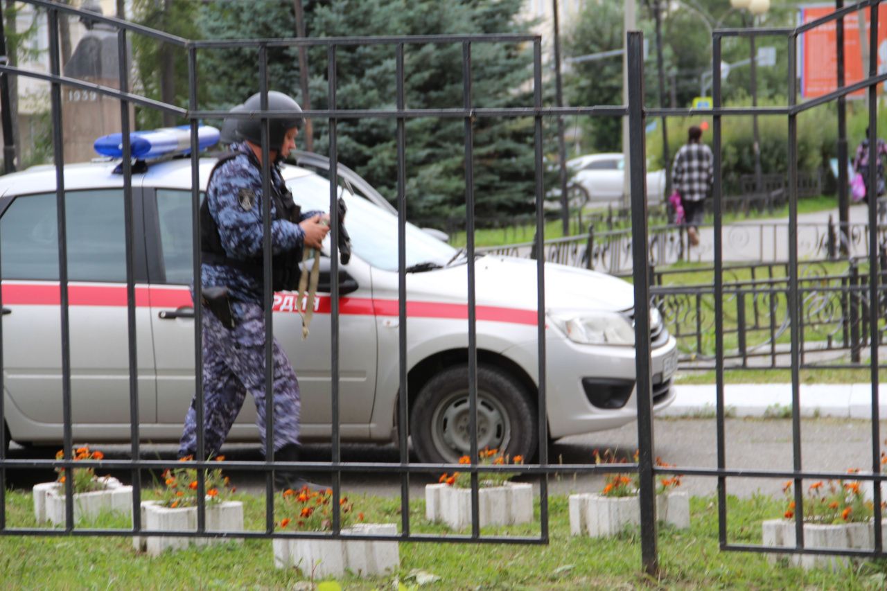 В детсадах и школах Серова прошли антитеррористические учения