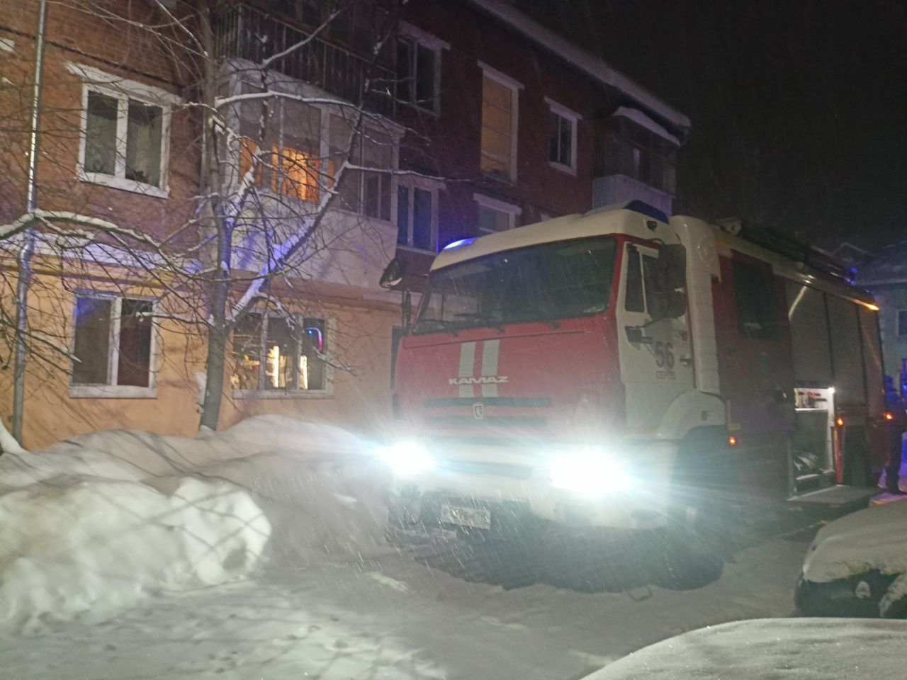 При пожаре в поселке Энергетиков пострадала пенсионерка