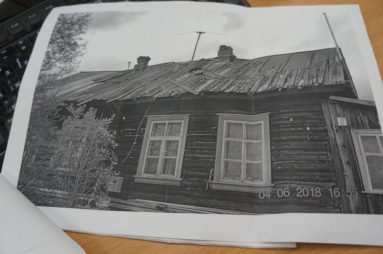 Жители серовского поселка просят губернатора о крыше