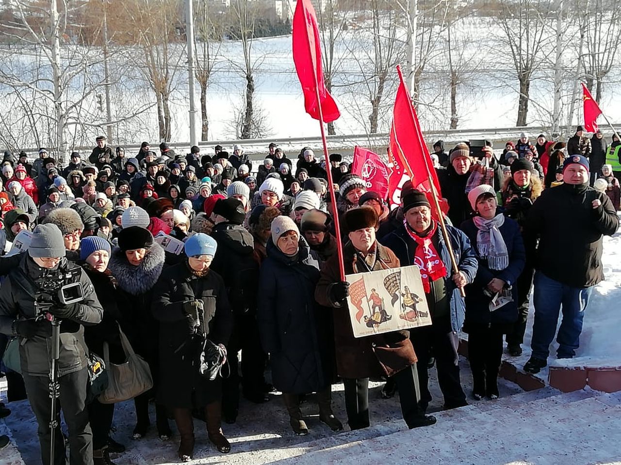 В Нижнем Тагиле, Серове, Североуральске и Карпинске прошли митинги против мусорной реформы