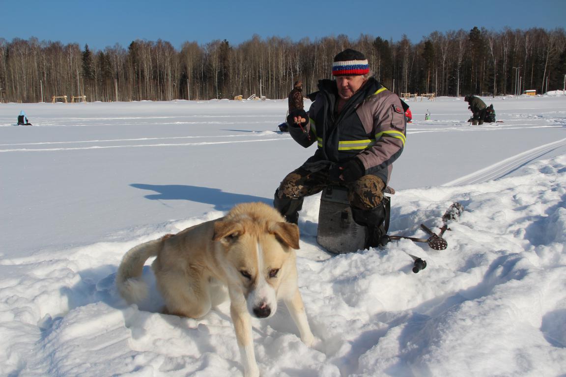 В конкурсе подледного лова “На крючке” испытали удачу “Октябренок” с Кузькой и еще 31 рыбак 