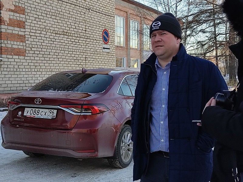 Серовский районный суд вновь заседает по делу в отношении депутата ЗакСо Коркина 
