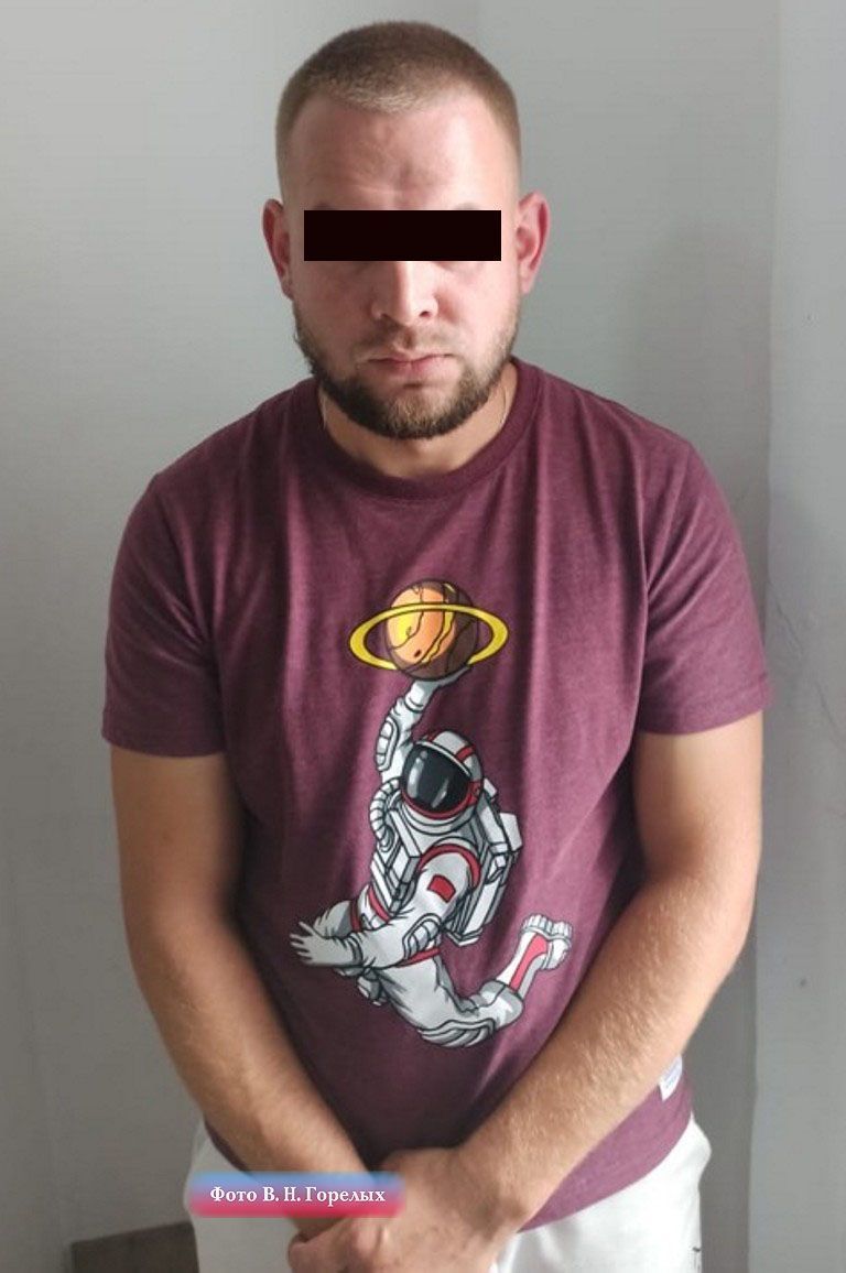 Борцы с коррупцией свердловского главка МВД задержали сбытчика поддельных справок-медотводов по COVID-19