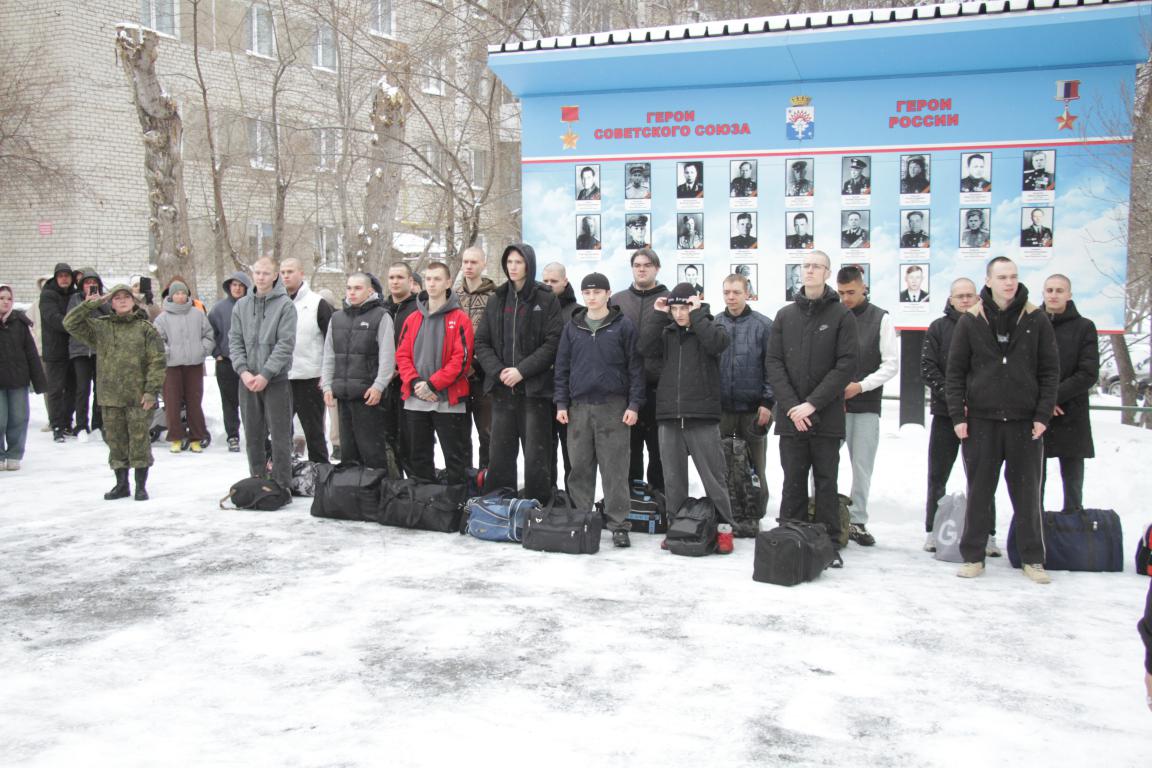 В Серове прошла первая в 2026 году отправка в армию