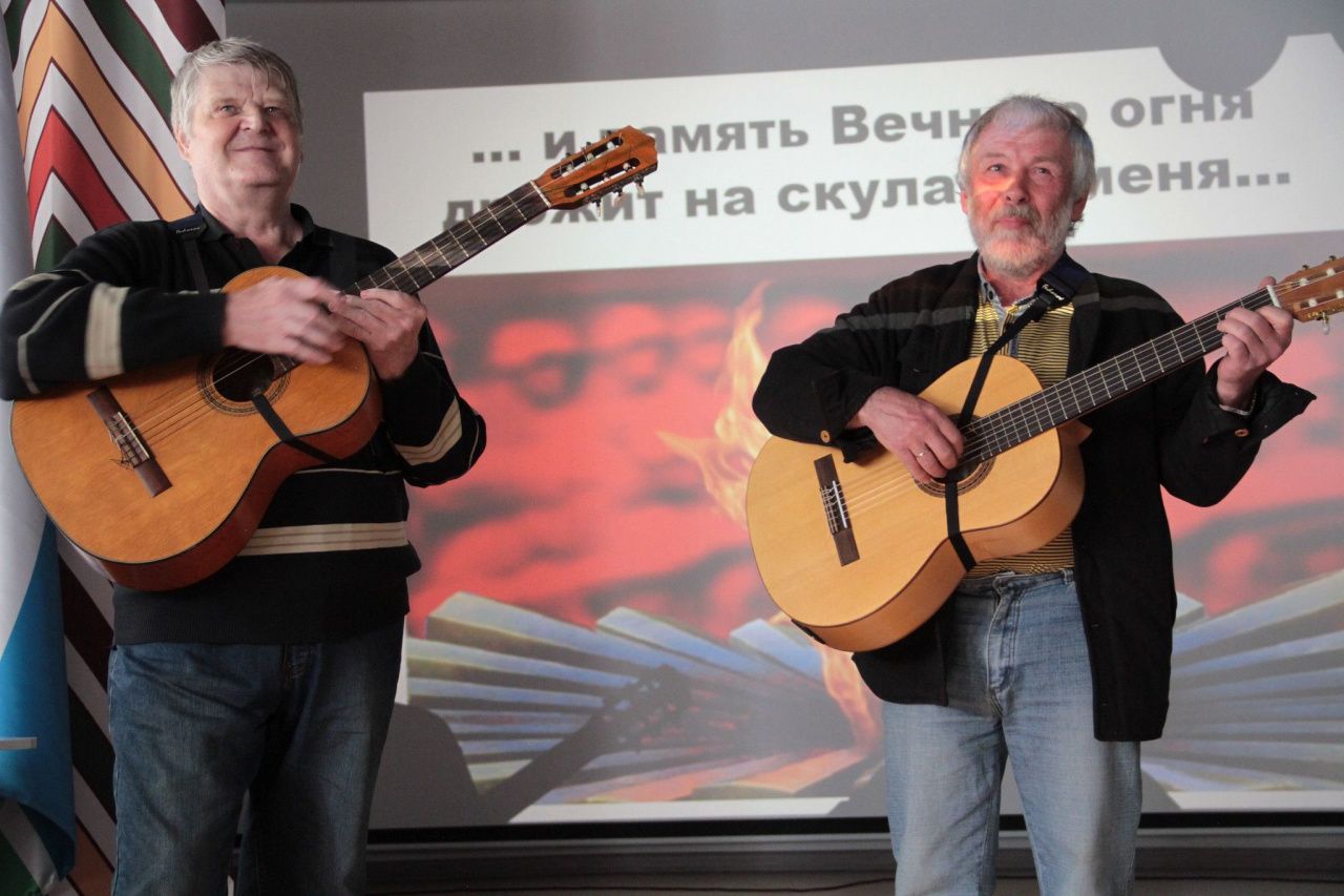 “Май располагает петь о войне”. В Серове прошел вечер бардовской песни