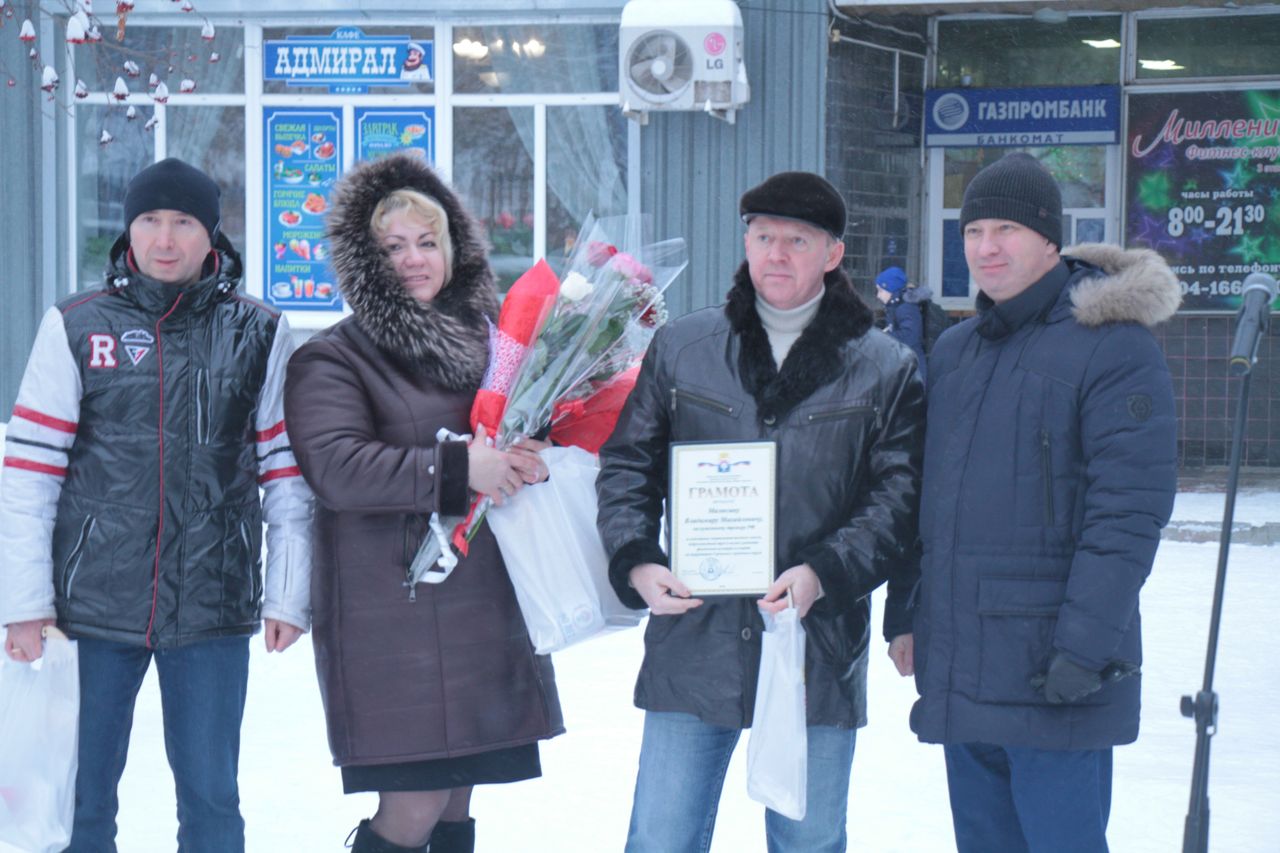 Аллея спортивной славы в Серове пополнилась именами Оксаны Насибуллиной и  Сергея Каурова | Новости | СеровГлобус.ру