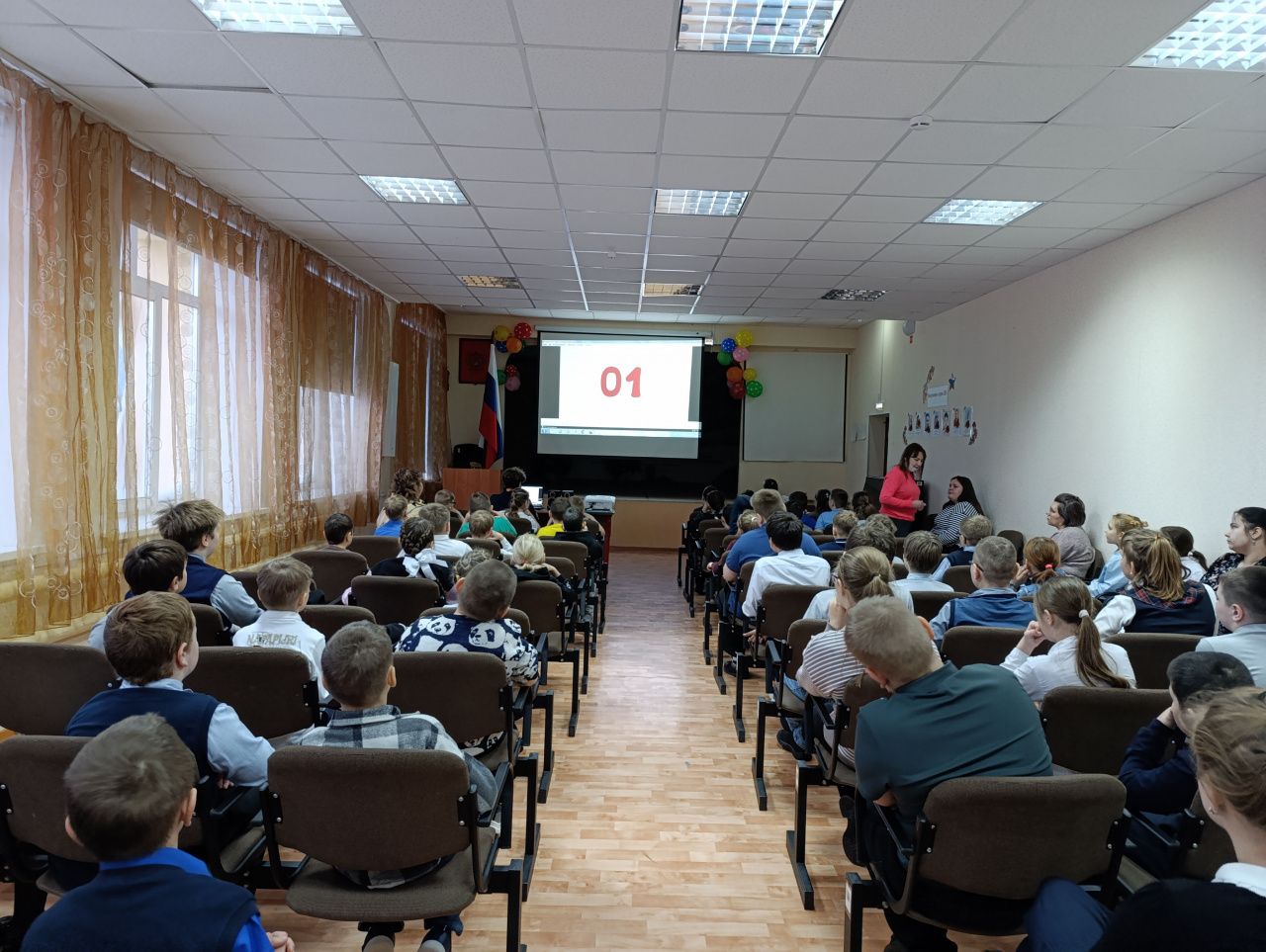 МЧС и МВД напомнили воспитанникам Серовской школы-интерната правила безопасности в новогодние каникулы