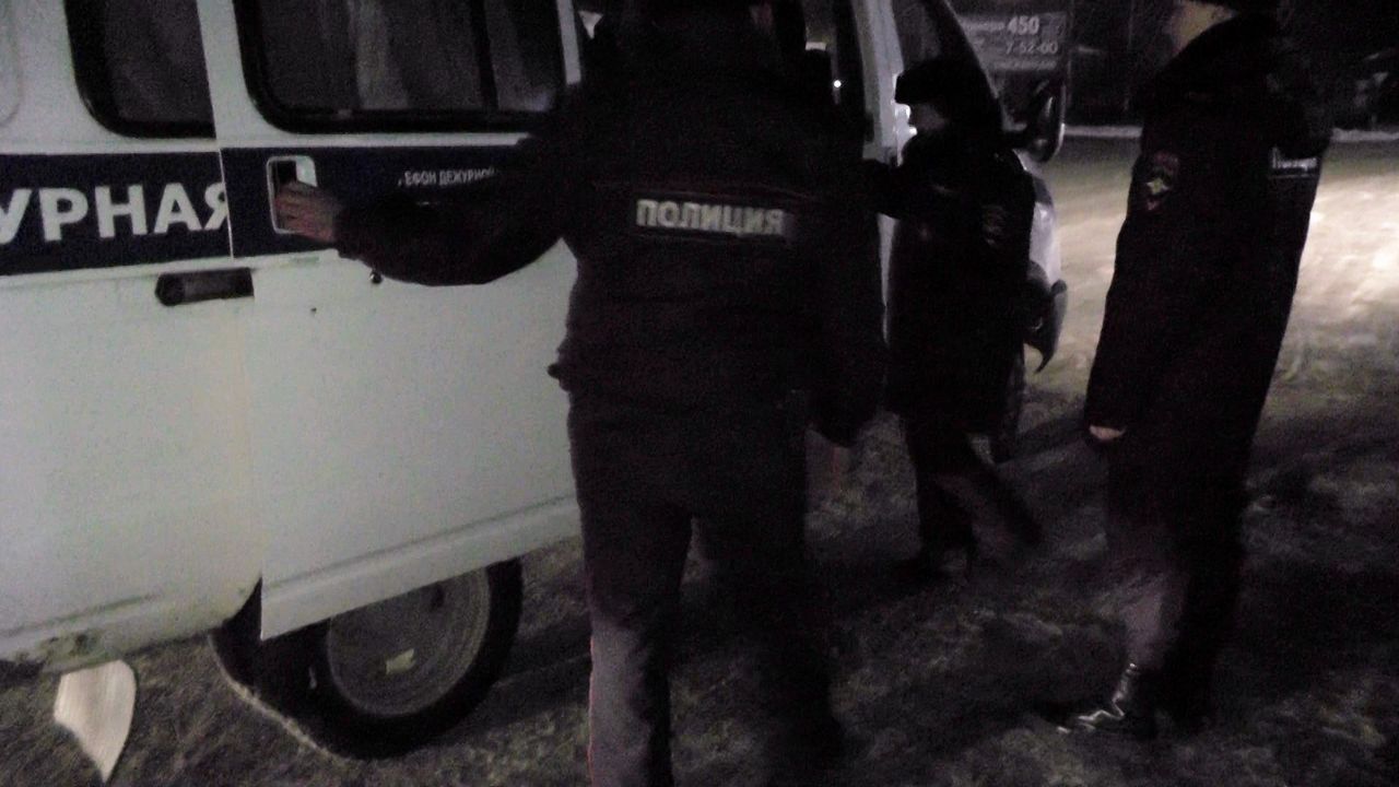 Полицейские искали на улицах Серова наркопотребителей