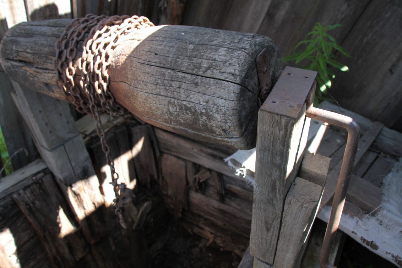 В поселках под Серовом отремонтируют два колодца