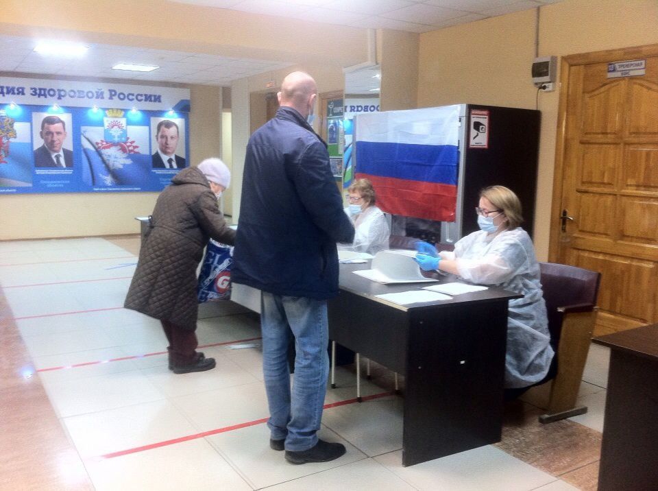 Председатель УИК в Серове: "При трехдневном голосовании работать спокойнее, но тяжелее"