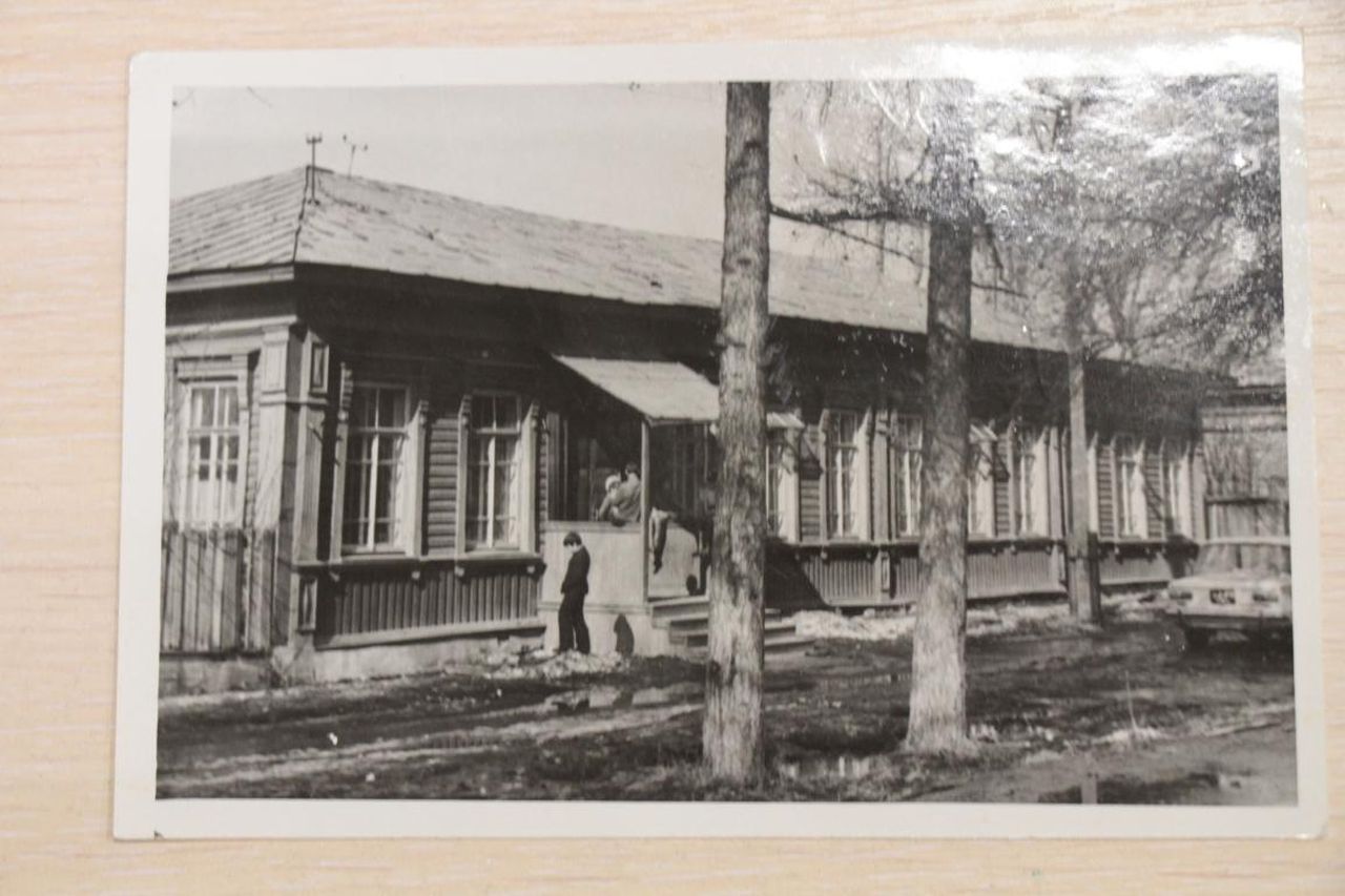 Красногвардейский штаб, пионерский клуб, жилой дом