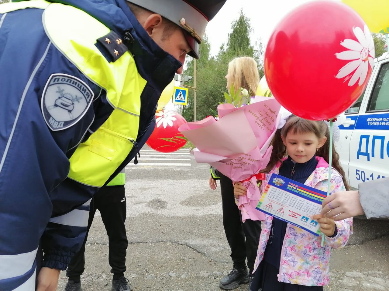 Сотрудники полиции Серова обеспечили порядок на праздничных мероприятиях, посвященных Дню знаний