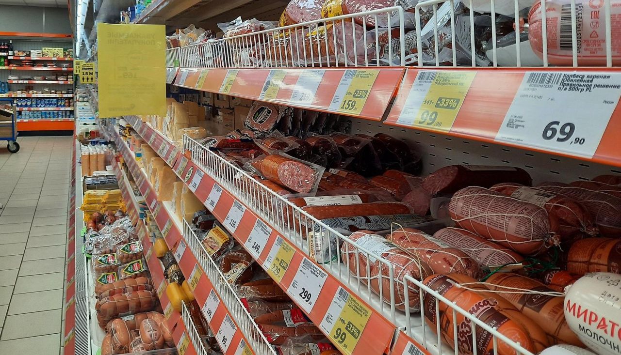 Супруги крали продукты в одном из магазинов Серова – вывозили их в детской коляске