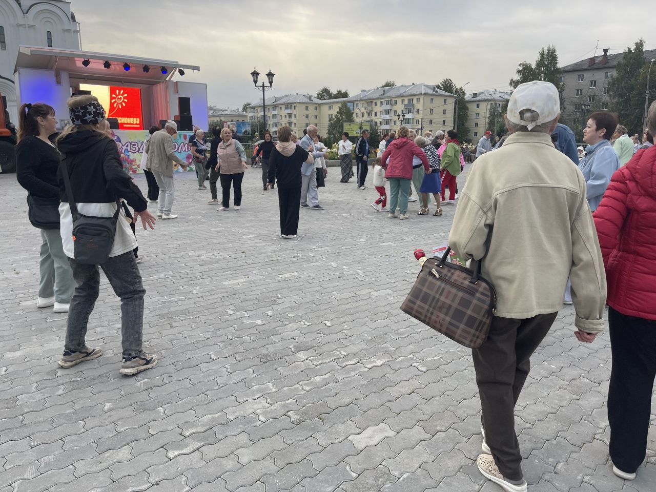 Из-за погодных условий в Серове перенесли “Ретро-вечер”