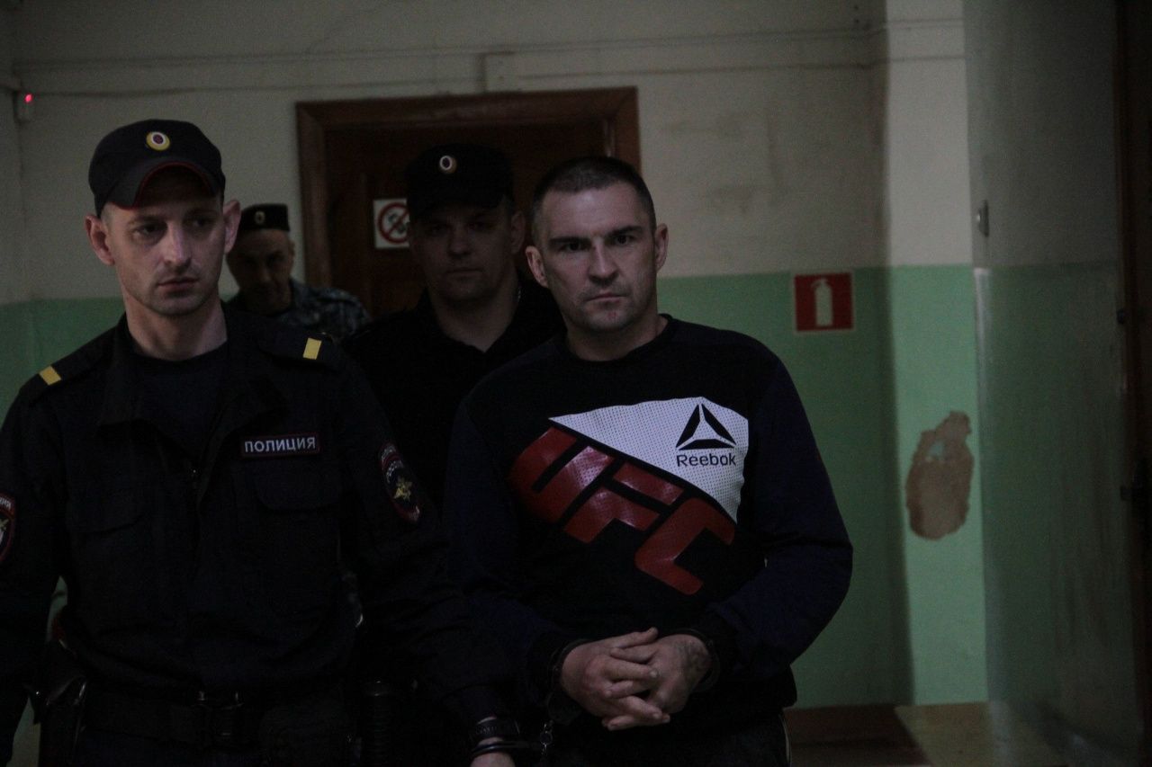 Серовский районный суд арестовал на два месяца обвиняемого в убийстве мужчины на Сортировке