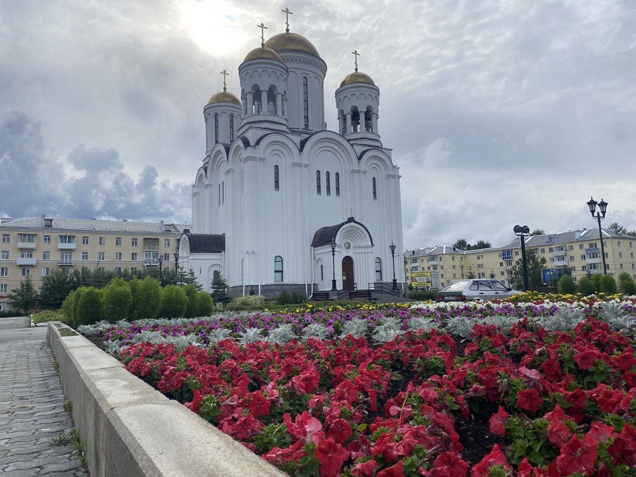 Накануне учебного года в Преображенском соборе отслужат молебен и раздадут детям школьные принадлежности