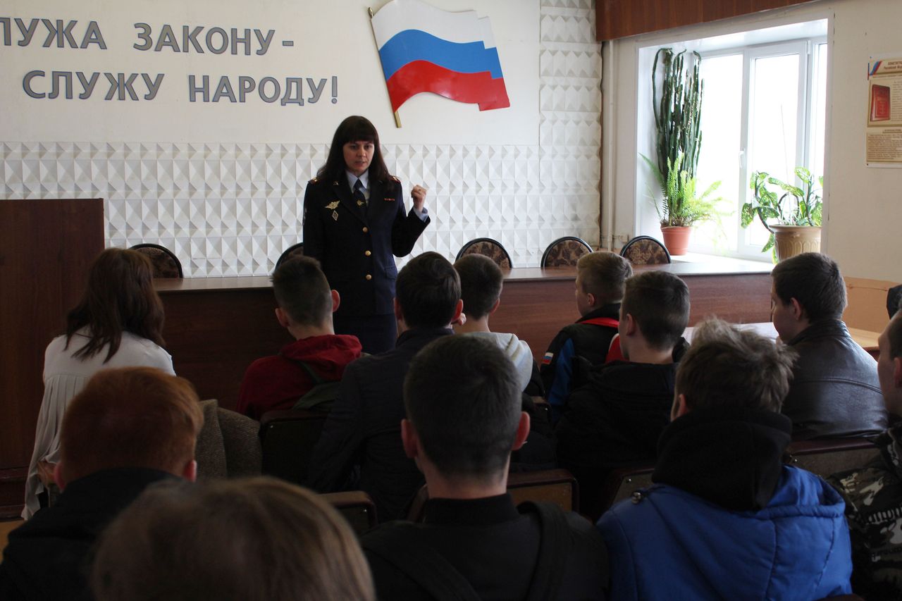 Серовским студентам рассказали про поступление в ВУЗы МВД