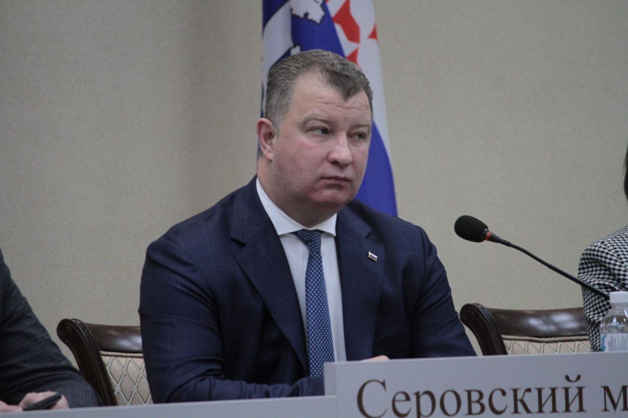 Глава Серова Василий Сизиков приглашает горожан встретиться в "Родине"