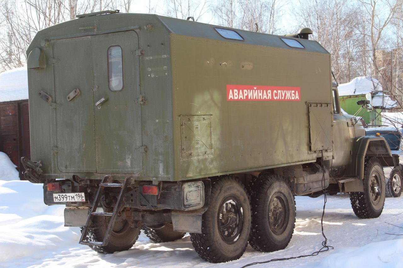 Коммунальщики устранили аварию на улице Братской