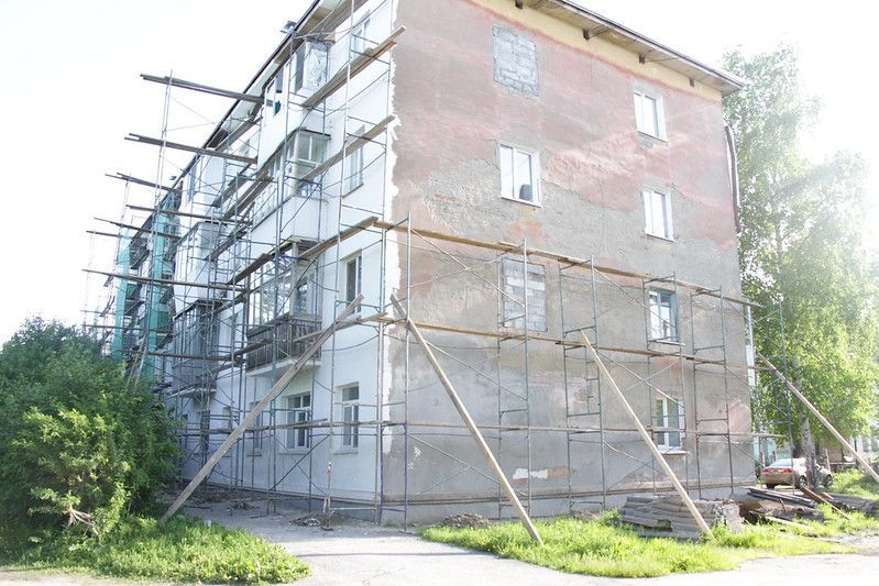 В Серове выполнили работ по капремонту домов почти на 65 миллионов рублей
