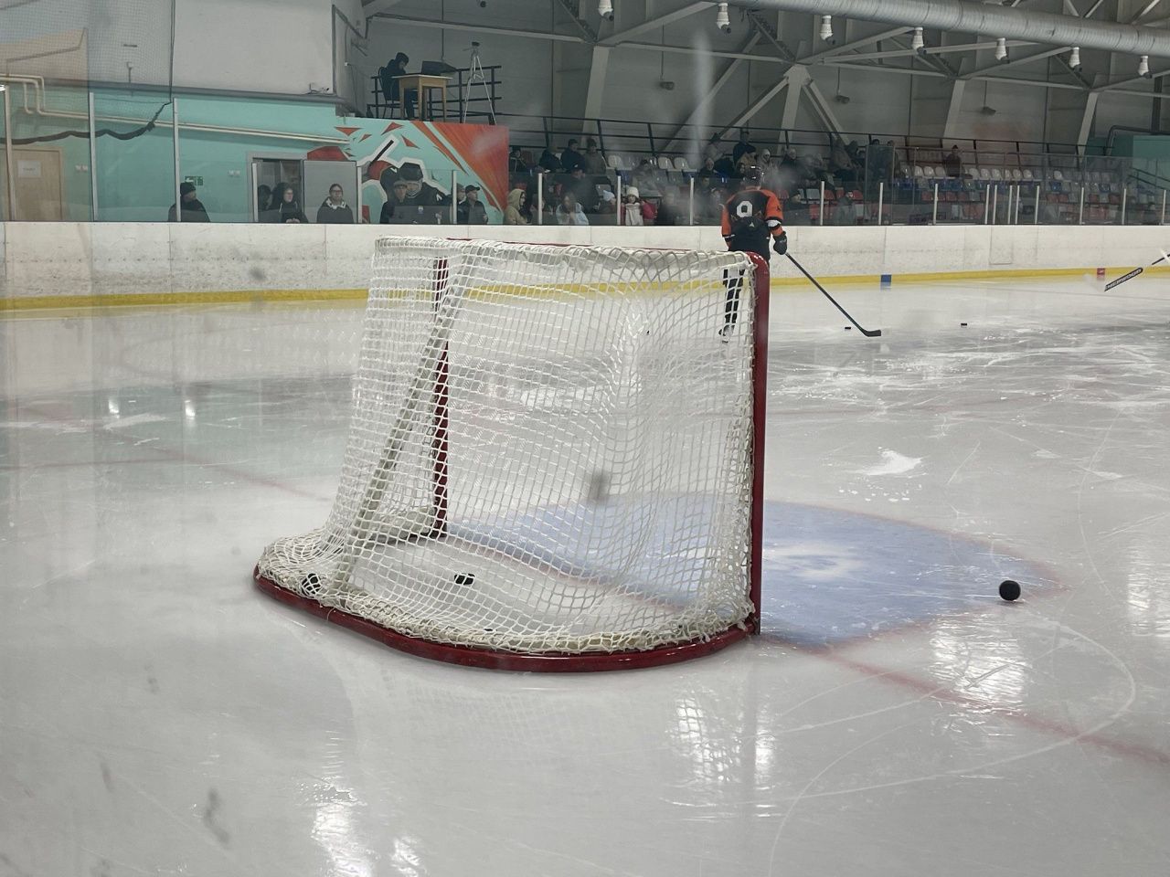 Серовчане сыграют в первенстве области по хоккею с шайбой среди мужских команд