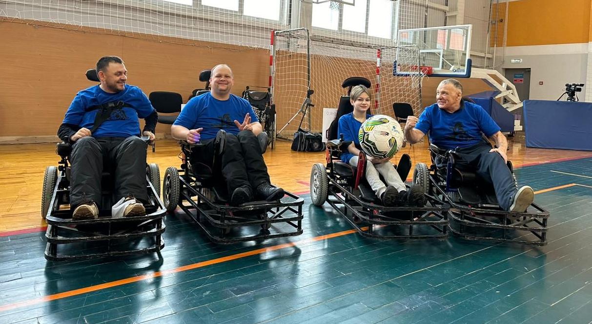 Серовчане приняли участие в турнире по футболу для инвалидов-колясочников