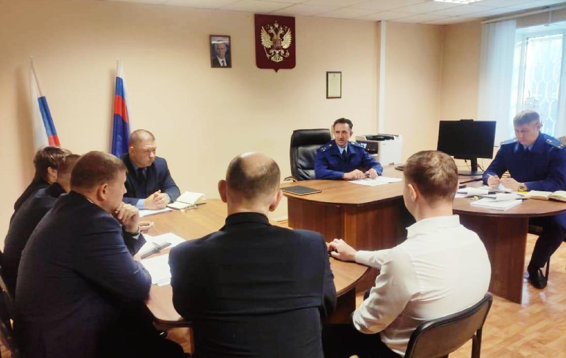 Простой вагонов на станциях в Серове закончился после вмешательства зама Уральского транспортного прокурора