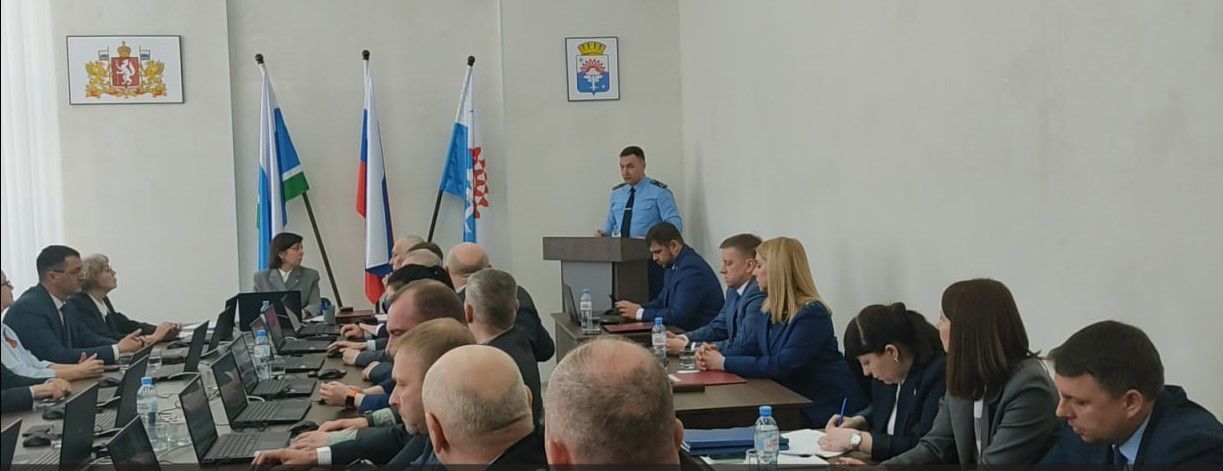 Как Ольгу Чернецову оставили на посту председателя Думы и выбрали ей зама. Рассказываем о последнем заседании Думы Серова