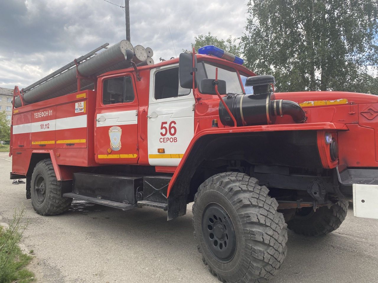 В серовской пятиэтажке горел электрический щиток в подъезде