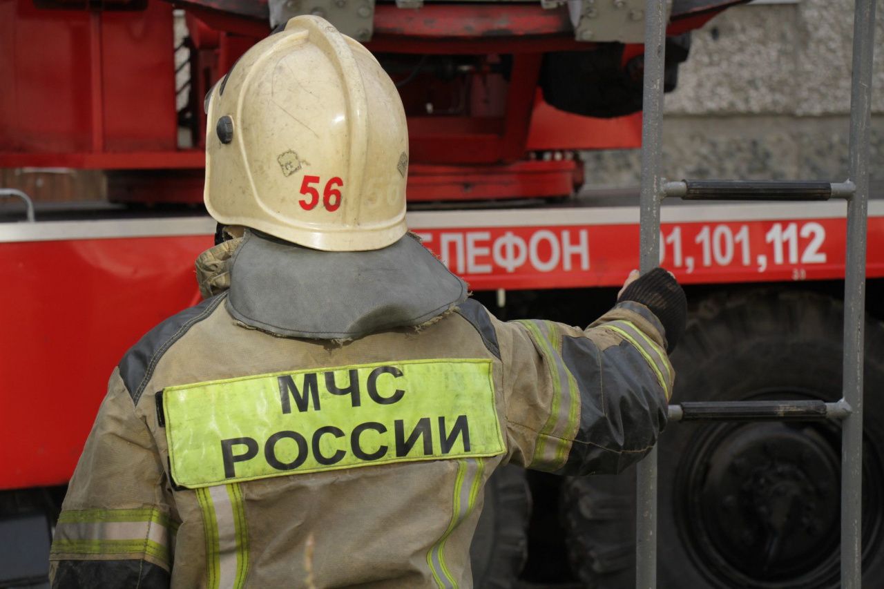В Серове произошел пожар - горела баня 