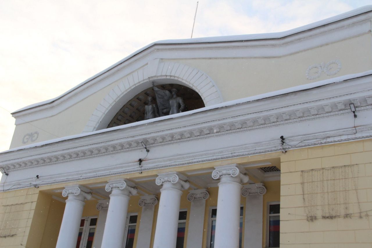 Серовчан приглашают в ДКЖ на праздничную программу “Была весна - весна Победы”