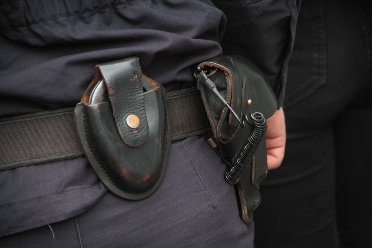 Экс-полицейского из Серова будут судить за избиение нарушителя 