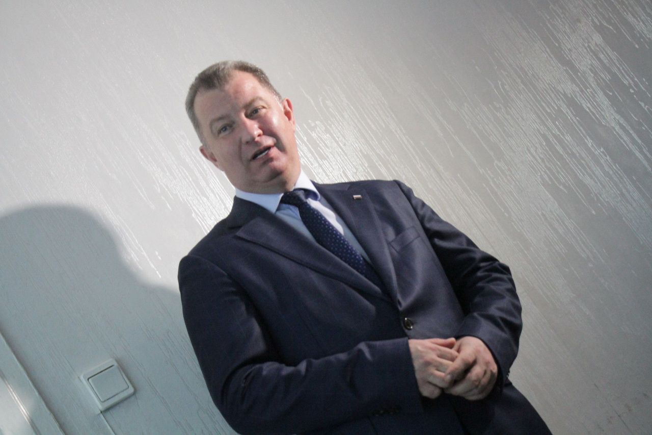 Стали известны доводы жалоб губернатора, Думы и Василия Сизикова по делу о лишении полномочий мэра Серова