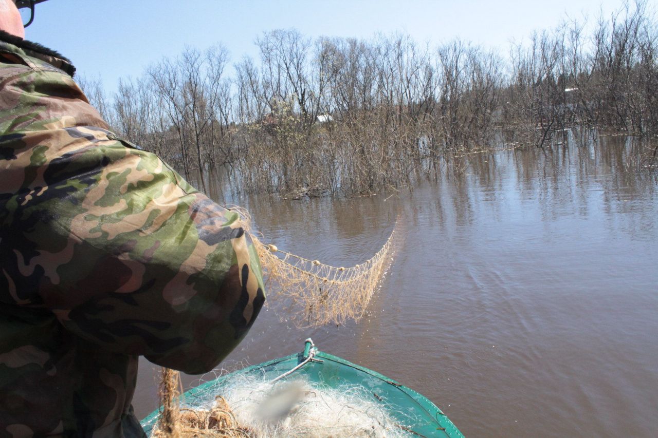 Серовская транспортная прокуратура направила в суд уголовное дело о браконьерстве на реке Ендырь