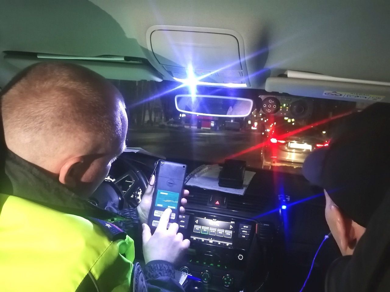 Гость Серова из Североуральска выпил пол-литра виски, сел за руль и попался ГАИ