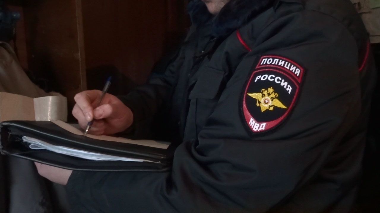 В Серове знакомый украл с банковского счета студента 17 тысяч