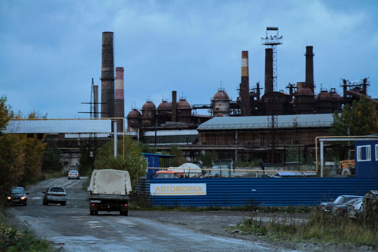 Численность работников градообразующих предприятий Серова в 2025 году сократилась на 2,3%